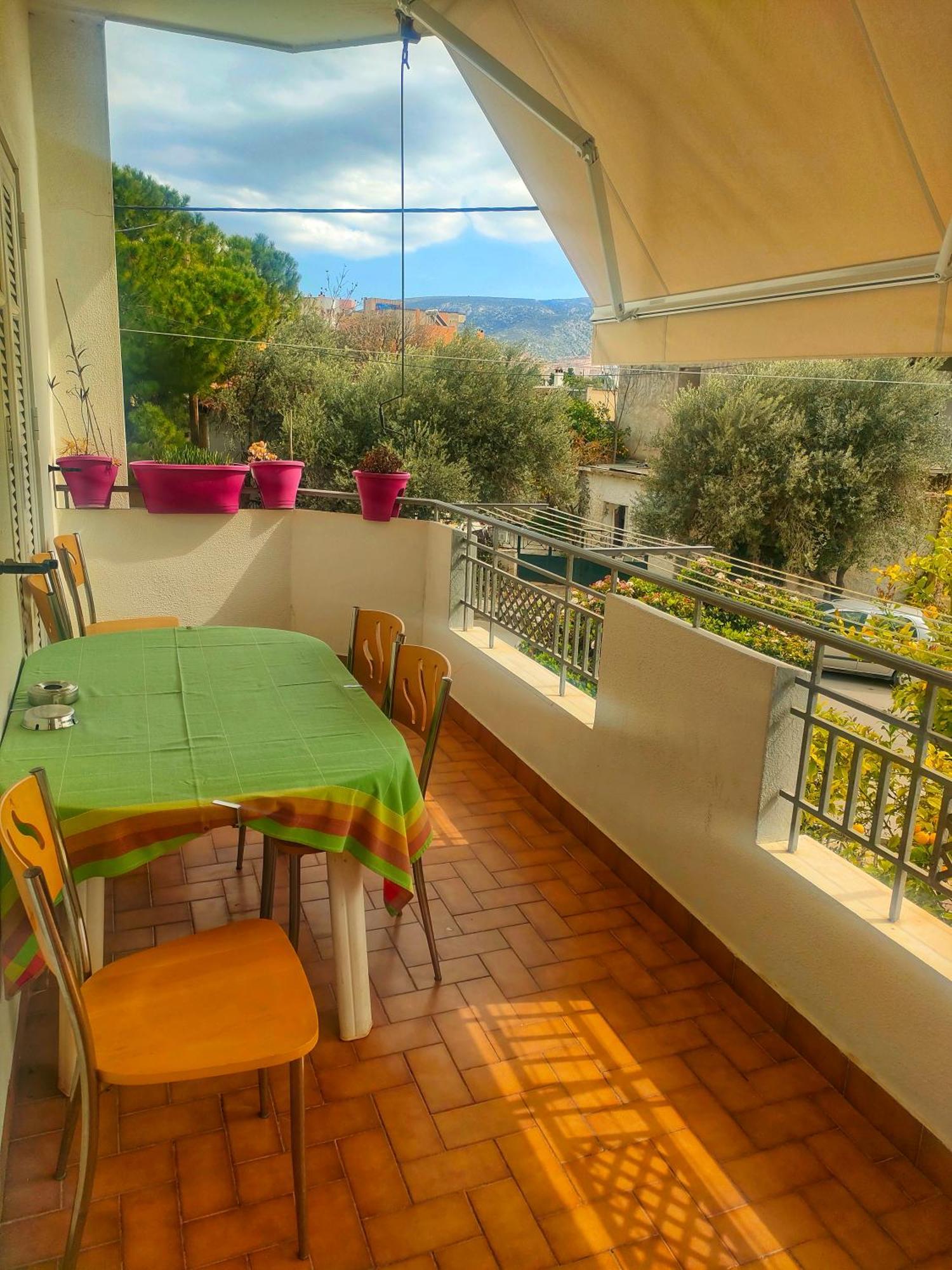 Apartment Home4u, Just 7km From Airport Markópoulon